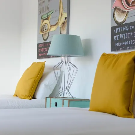 Stunning With 2br Apartment