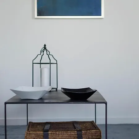 Stunning With 2br Apartment *