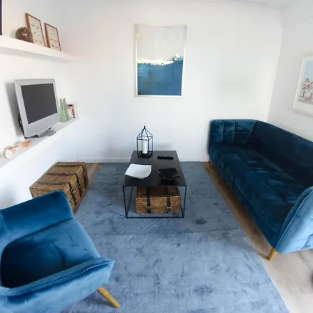 Apartment Stunning With 2br